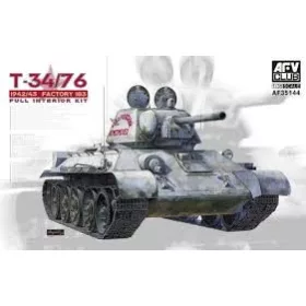   AFV-Club - T-34/76 1942 / 43 No.183 w/ full Interior tank makett