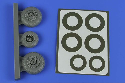 Aires - B-26K Invader wheels & paint masks - late - Diamond Pattern