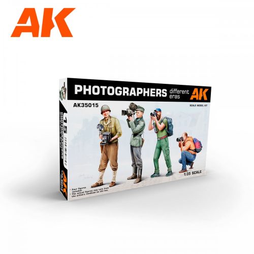 AK Interactive - Photographers (Different Eras)1/35 Scale
