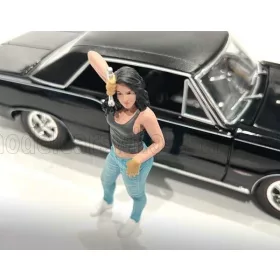   American Diorama - FIGURES GIRL - MUSCLE MECHANICS - 4 VARIOUS