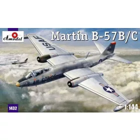 Amodel - Martin B-57B/C repülő makett