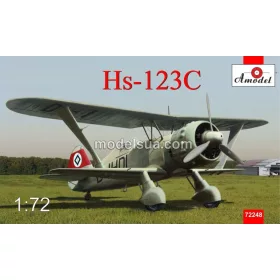 Henschel Hs 123C dive-bomber
