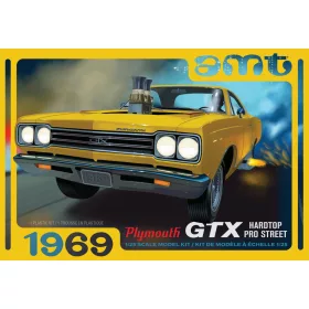   AMT - 1/25 1969 Plymouth GTX Hardtop Pro Street 2T autó makett