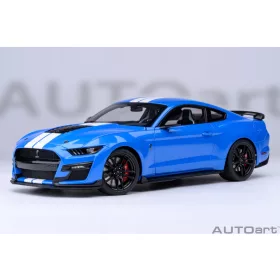   Autoart - 1:18 Ford Mustang Shelby GT500 Coupe 2023 (Grabber Blue) (composite model/full openings) white stripes - AUTOart