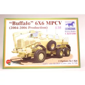 Bronco Models - Buffalo MPCV harcjármű makett