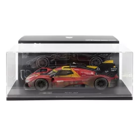   Burago - FERRARI WITH SHOWCASE - 499P 3.0L TURBO V6 TEAM FERRARI AF CORSE N 50 WINNER 24h LE MANS (AFTER RACE VERSION) 2024 ANTONIO FUOCO - MIGUEL MOLINA - NICKLAS NIELSEN RED