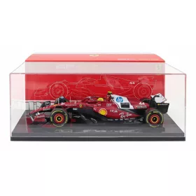   Burago - FERRARI WITH SHOWCASE - F1  SF-25 TEAM SCUDERIA FERRARI HP N 44 SEASON 2025 LEWIS HAMILTON RED
