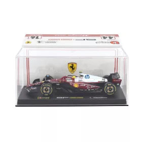   Burago - FERRARI F1  SF-25 TEAM SCUDERIA FERRARI HP N 44 MONZA ITALY GP 2025 LEWIS HAMILTON - NIKI LAUDA 50th ANNIVERSARY WORLD CHAMPION - WITH PILOT AND SHOWCASE RED WHITE
