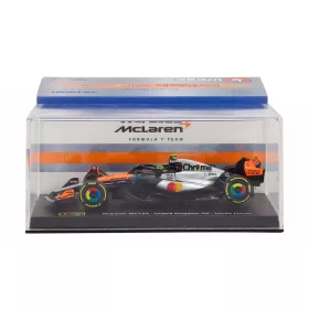   Burago - McLAREN F1  MCL39 TEAM MCLAREN N 4 WORLD CHAMPION WINNER SILVERSTONE BRITISH GP 2025 LANDO NORRIS - WITH PILOT AND SHOWCASE ORANGE CHROME BLACK