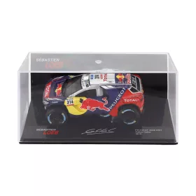   Edicola - PEUGEOT 2008 DKR16 TEAM PEUGEOT TOTAL N 314 RALLY DAKAR 2016 SEBASTIEN LOEB - DANIEL ELENA WITH SHOWCASE BLUE RED YELLOW