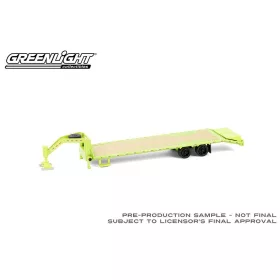   Greenlight - 1:64 Gooseneck Trailer - Lime Green with Red and White Conspicuity Stripes (Hobby Exclusive) - GreenLight