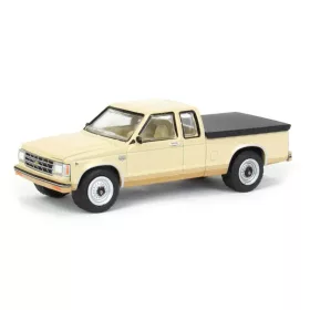  Greenlight - 1:64 Chevrolet S-10 Durango 1983 with Bed Cover - Blue Collar Collection Series 11 - GREENLIGHT
