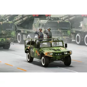   Hobbyboss - Dong Feng Meng Shi 1.5Ton Military Light harcjármű makett