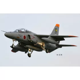 Hobbyboss - JASDF T-4 Trainer repülő makett