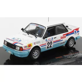   Ixo-Models - SKODA 130LR N 22 RALLY ACROPOLIS 1986 SVATOPLUK KVAIZAR - JIRI JANECEK WHITE LIGHT BLUE