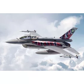   Kinetic - F-16C/D Block 52+ (Poland AF) - GOLD SERIES repülő makett