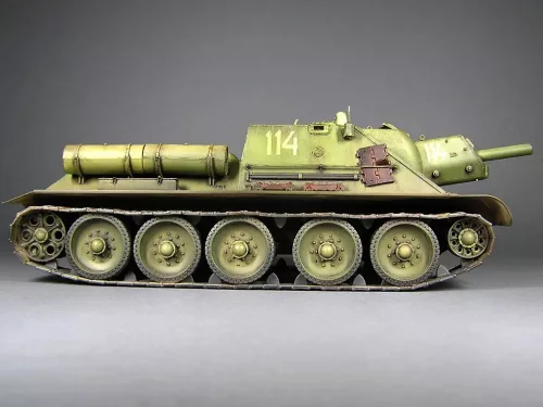 MiniArt - SU-122 (Mid Production) with Interior Kit