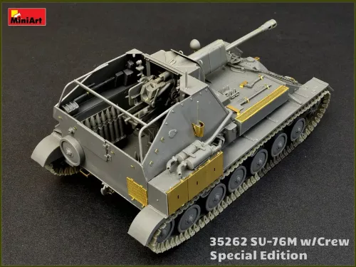 Miniart - SU-76M w/Crew Special Edition