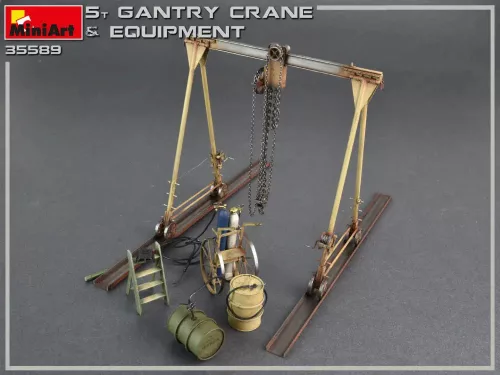 Miniart - 5 Ton Gantry Crane   Equipment