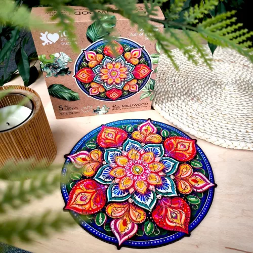 Milliwood - Mandala full of green seeds