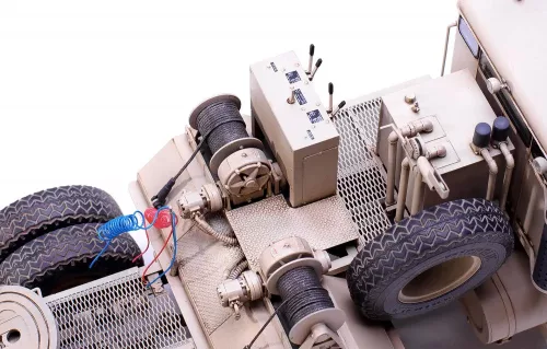 Meng Model - U.S. M911 C-HET(8X6)   M747 Heavy Equipment Semi-Trailer