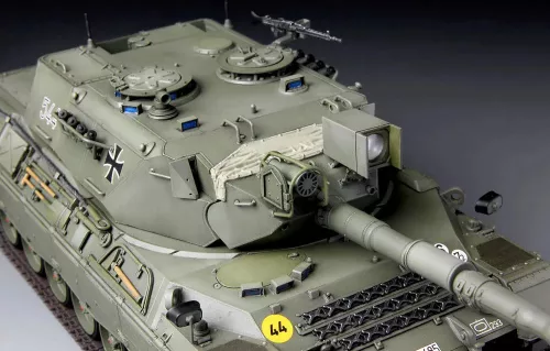 Meng Model - German Main Battle Tank Leopard 1A3/A4 tank makett