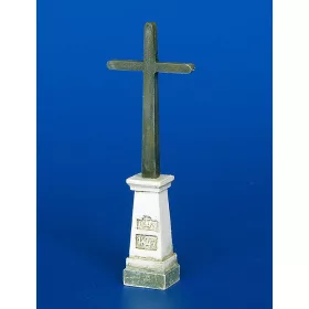 Plus Model - Kreuz auf einem Podest