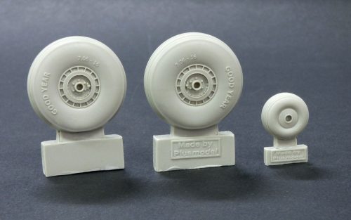 Plus model - C-47 Skytrain wheels without cover