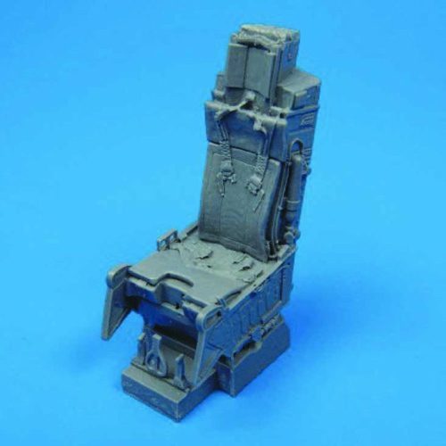 Quickboost - F-15 ejection seat with safety belts