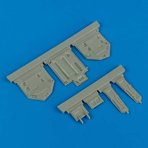 Quickboost - 1/32 F-86 Sabre undercarriage covers
