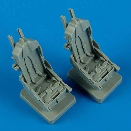 Quickboost - F-5F seats with safety belts for AFV