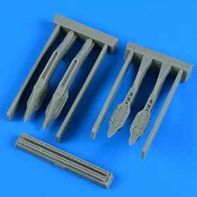   Quickboost - F-35A Lightning II pylons   missile launchers TAMIYA