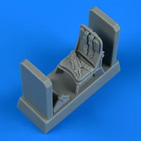 Quickboost - Z-37  mel k seat w/ seatbelts