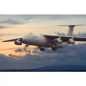 Roden - Lockheed C-141B Starlifter