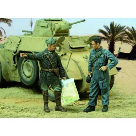 Royal Model - Italian Captain and tanker-WWII