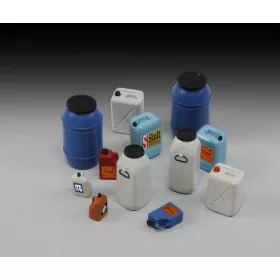 Royal Model - Plastic chemical/water containers   bottles