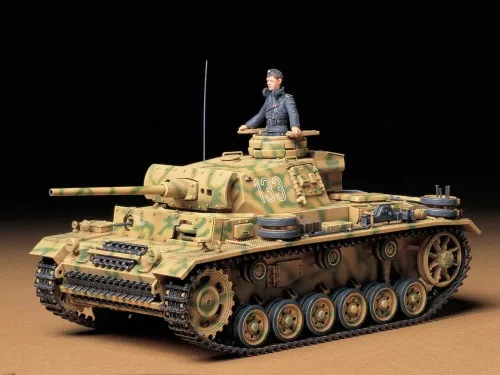 Tamiya - German Panzerkampfwagen Iii Ausf. L - 1 Figure tank makett