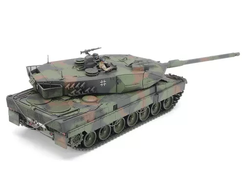 Tamiya - Leopard 2 A6 Main Battle Tank