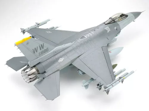 Tamiya - F-16 CJ Block 50 Fighting Falcon - 1 figure