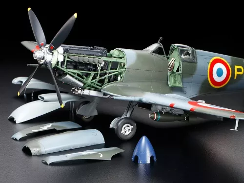 Tamiya - Spitfire Mk.Ixc - 2 figures repülő makett