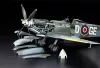 Tamiya - British Iiww Fighter Supermarine Spitfire Mk.Xvie - 1 Figure repülő makett