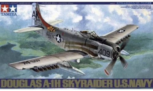 Tamiya - Douglas Skyraider AD-6 (A-1H) - 1 figure
