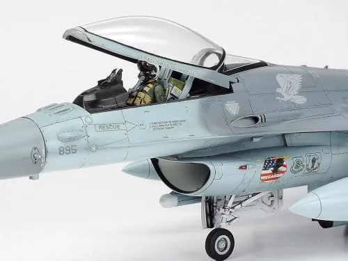 Tamiya - Lockheed Martin F-16CJ - (Block 50) Fighting Falcon