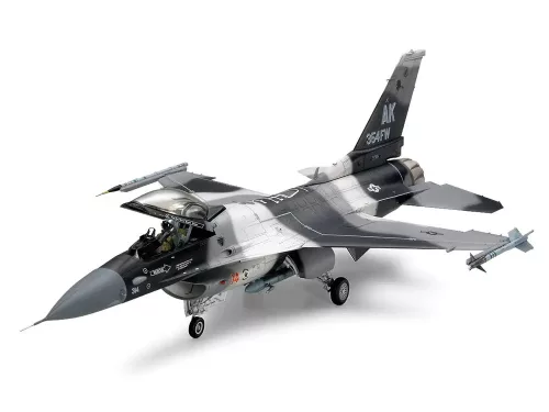 Tamiya - F-16 C/N Aggressor / Adversary