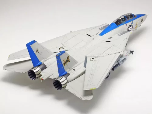 Tamiya - Grumman F-14D Tomcat - 2 figures