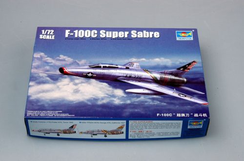 Trumpeter - F-100C Super Sabre