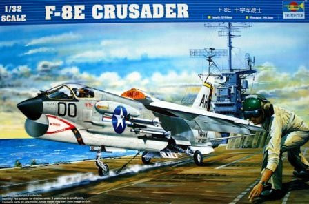 Trumpeter - F-8E Crusader