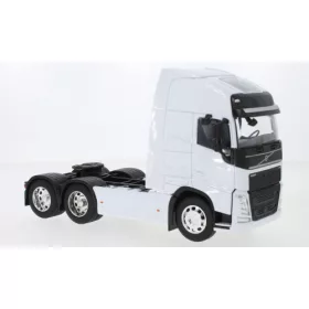 Welly - Volvo FH (6x4) white 1:32